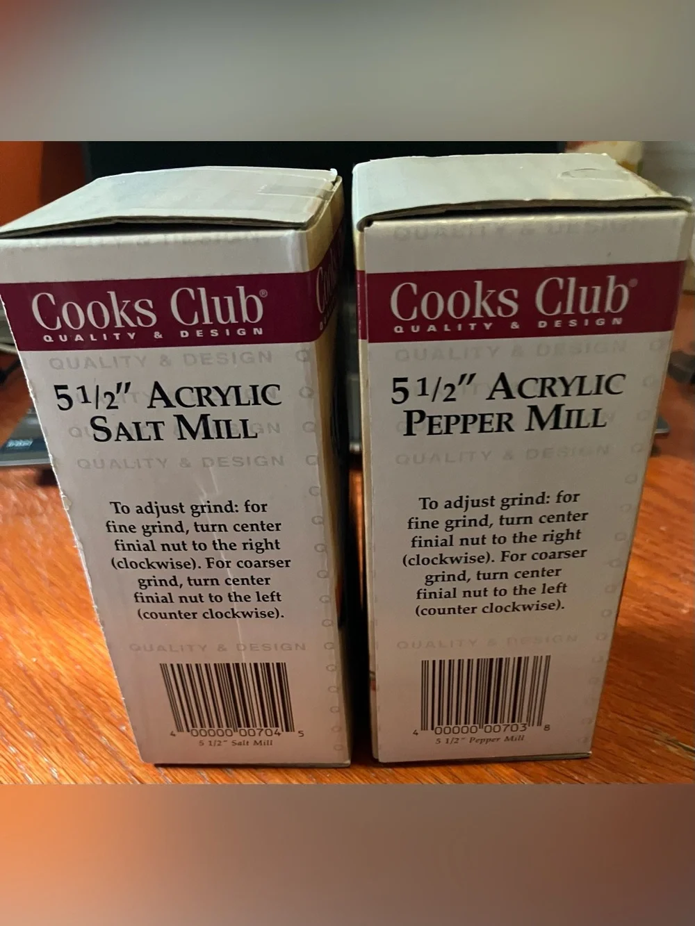 NEW Cooks Club 5.5” Clear Acrylic Salt & Pepper Grinder - Clear
